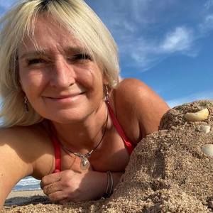 Meet your Posher, Karen